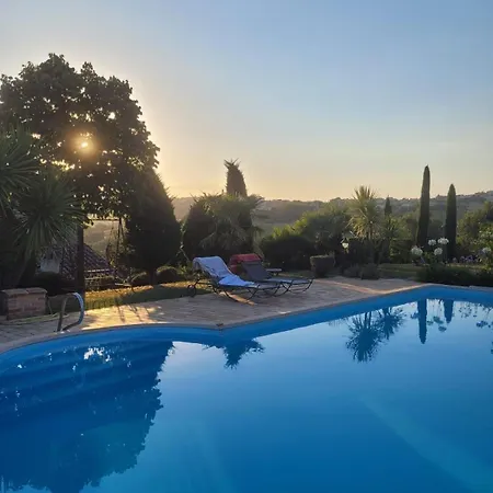 Casa Marie Leonie Tatil Evi *