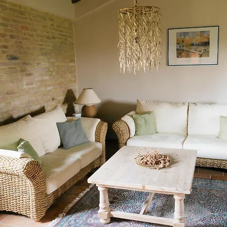 Casa Marie Leonie Tatil Evi *